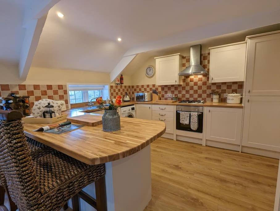Lower Willsworthy Cottage ทาวิสต็อก ภายนอก รูปภาพ